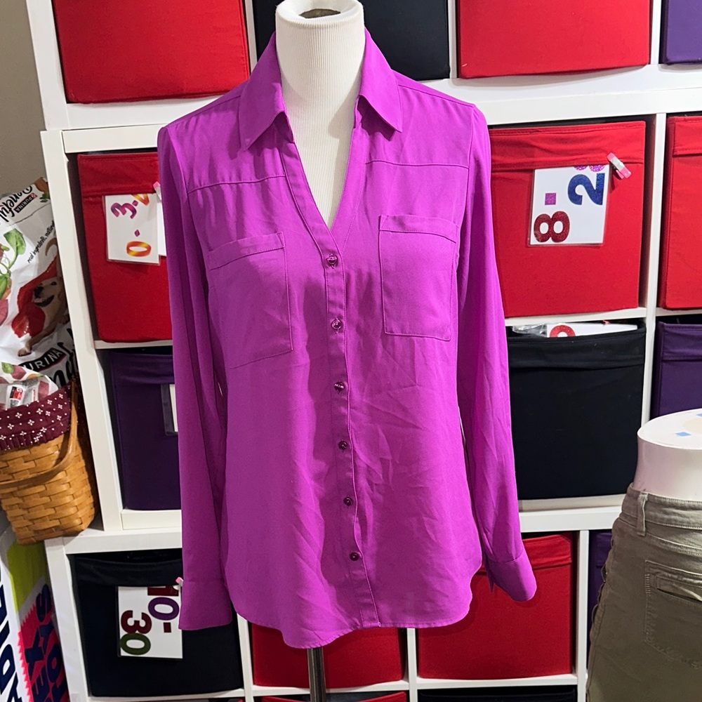 Express size medium Women's Purple Button-Up Blouse